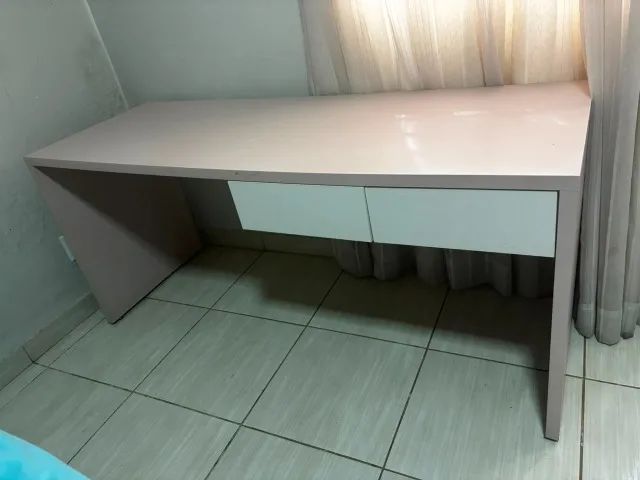 Bancada de MDF rosa bebê com gaveta branca - Foto 3