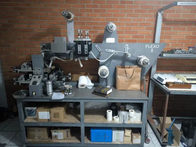 MAQUINA FLEXOGRAFICA DE 3 CORES, LAMINAÇÃO E REBOBINADEIRA - Foto 2