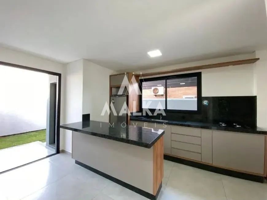Casa Nova com 3 Dormitórios em Condomínio na Lagoa da Conceição. - Foto 3