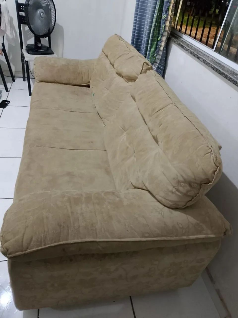 Sofa457517275452559362