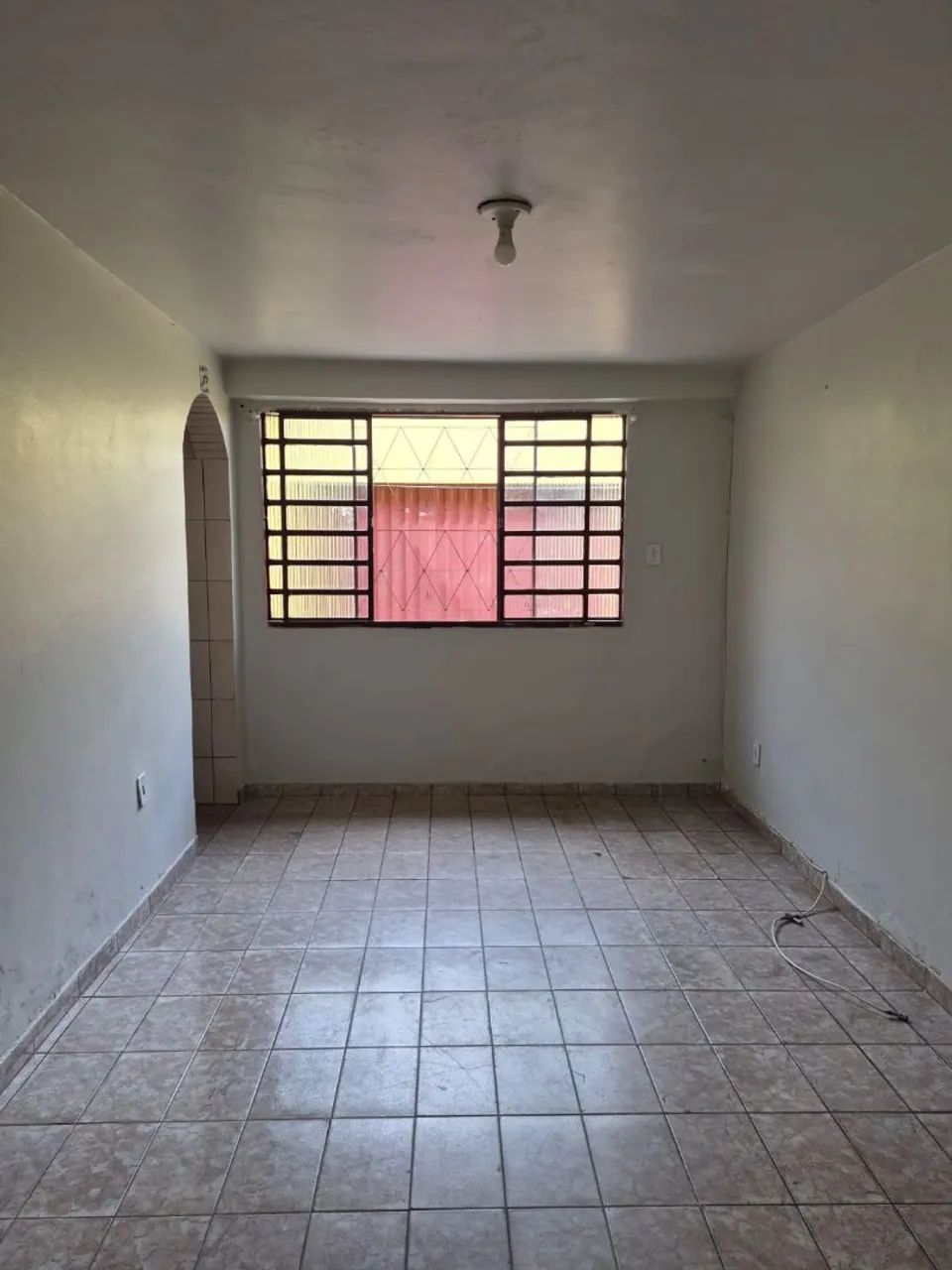 Alugo casa de fundos 2 quartos Cruzeiro Velho  - Foto 3