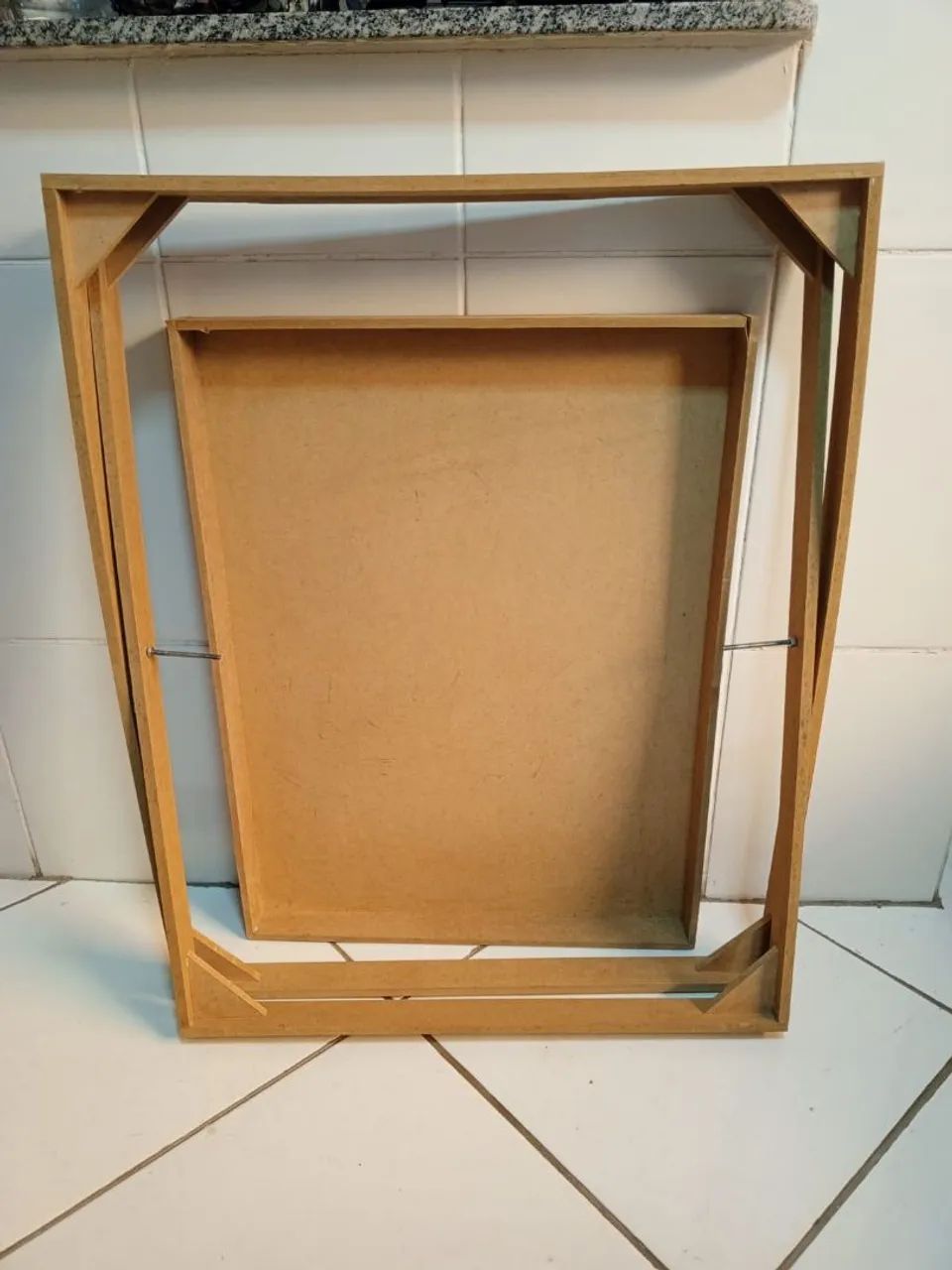 Vendo Mesa Cavalete MDF usada, prática - Foto 3