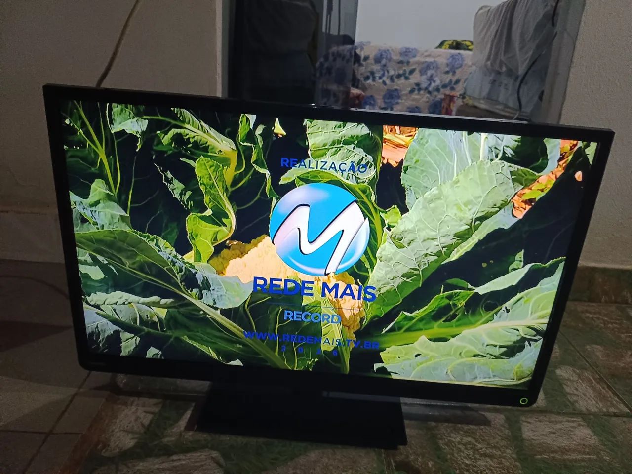 Vendo tv Toshiba 32 polegadas (não é smart)