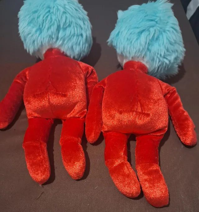 Brinquedo Pelúcia Thing 1 e Thing 2 Dr. Seuss - Foto 2