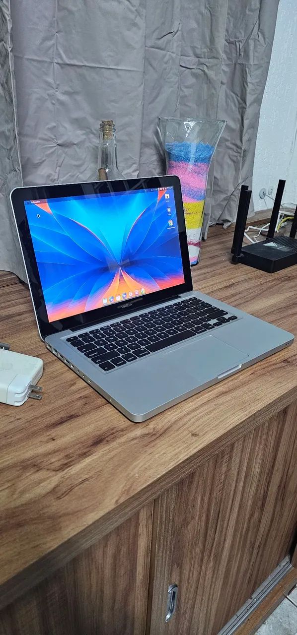 Apple Macbook 