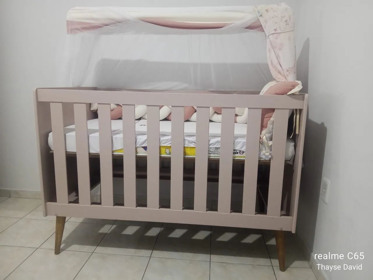 Vendo berço de bebê menina - Foto 4