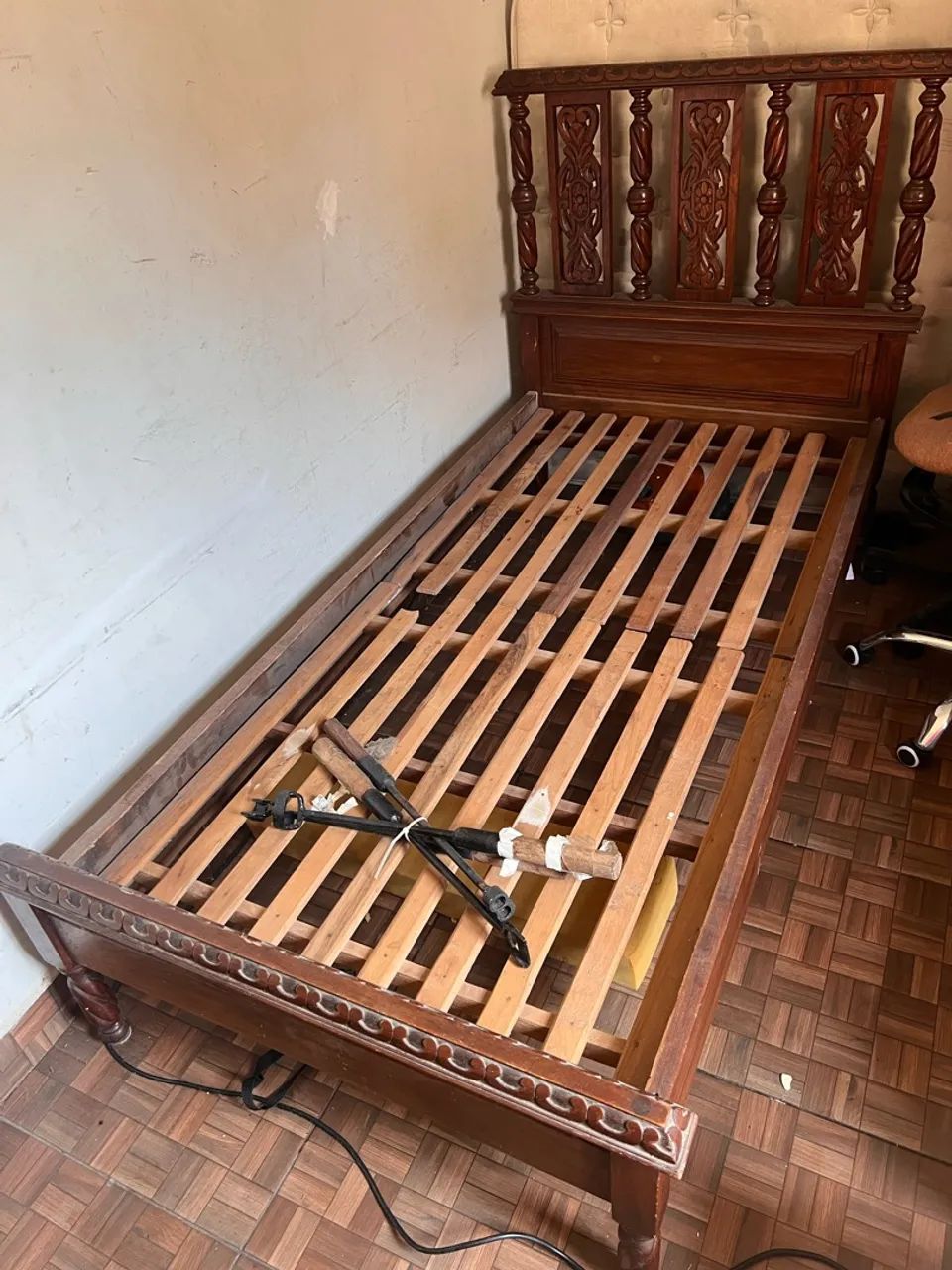 cama solteiro entalhada maciça  - Foto 5