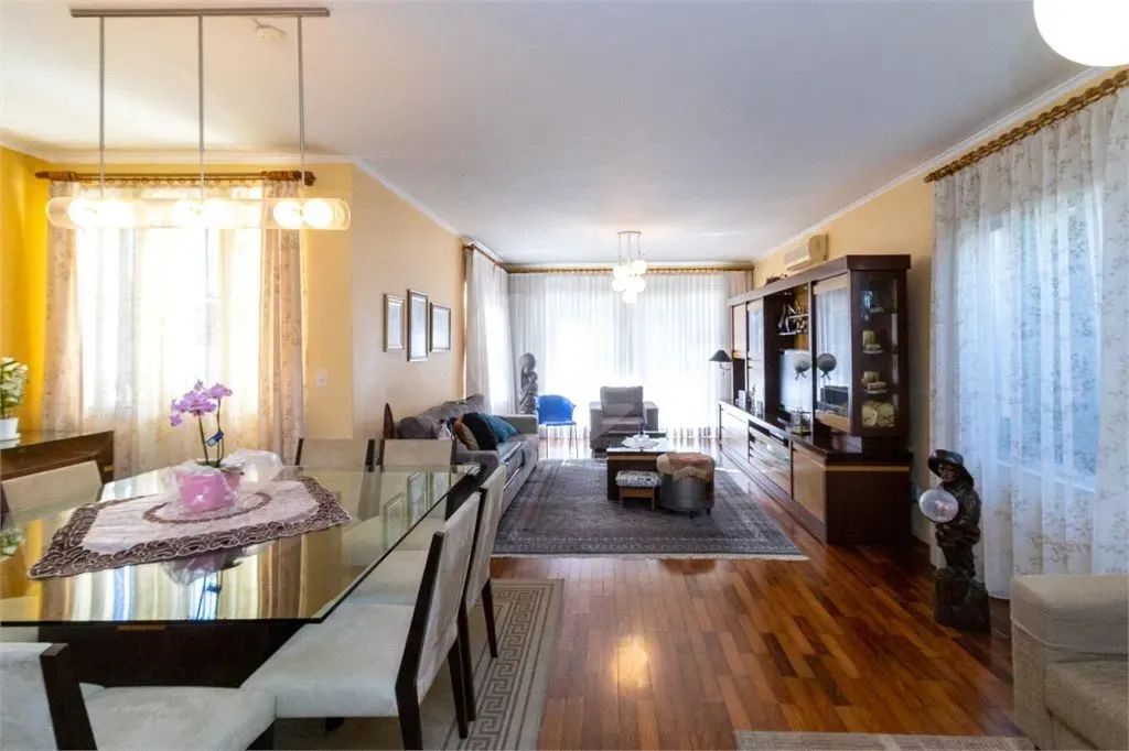 Casa térrea à venda no Alto da Lapa  Ampla, versátil e perfeita para famílias grandes ou p - Foto 4