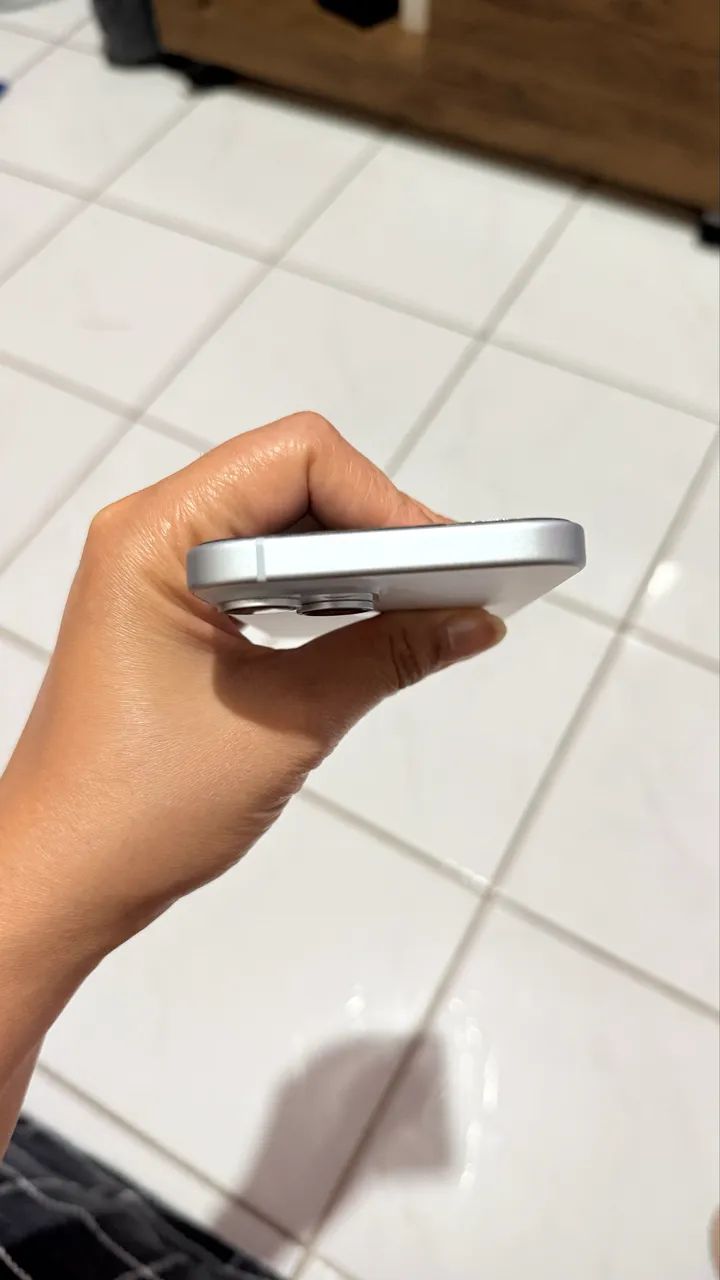Vendo iPhone 15 -256 gb - azul claro  - Foto 5