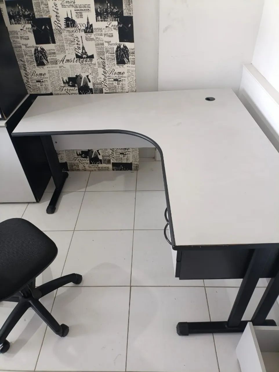 Mesa em L - 1,40x1,40 - USADA
