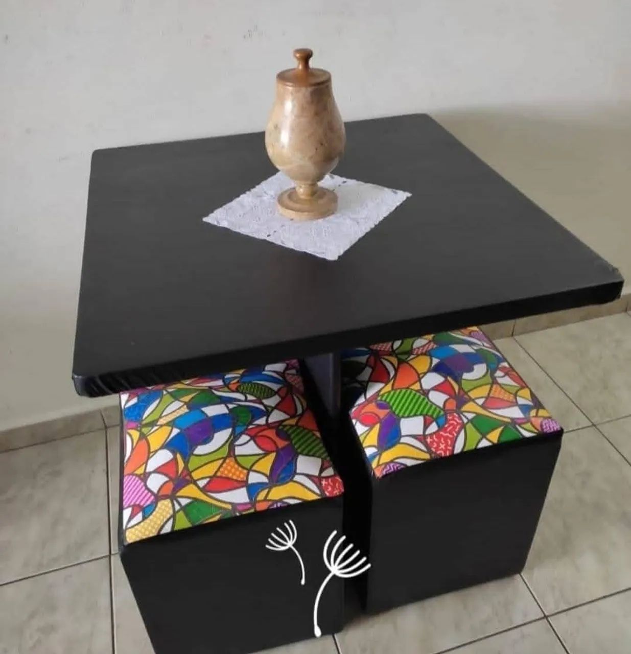 Mesa com 4 puffs na promoção  - Foto 4
