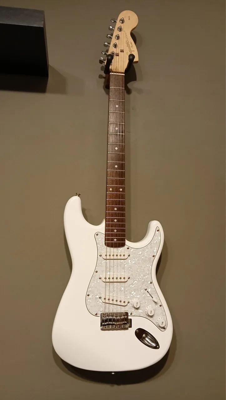 Guitarra Squier Afinnity Olympic White - Foto 3