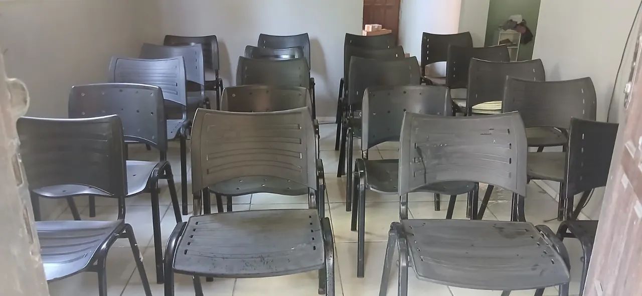 30 cadeiras para eventos - Foto 2