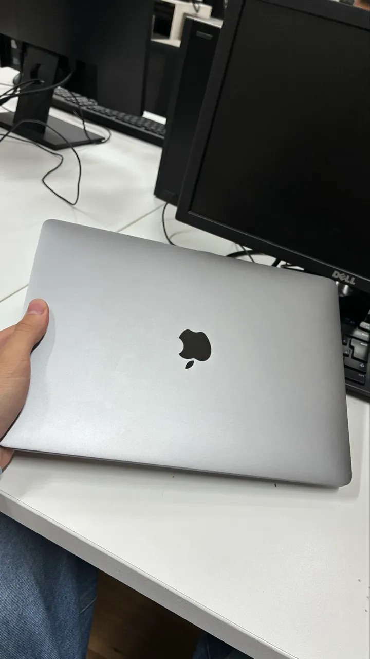 MacBook Pro 13