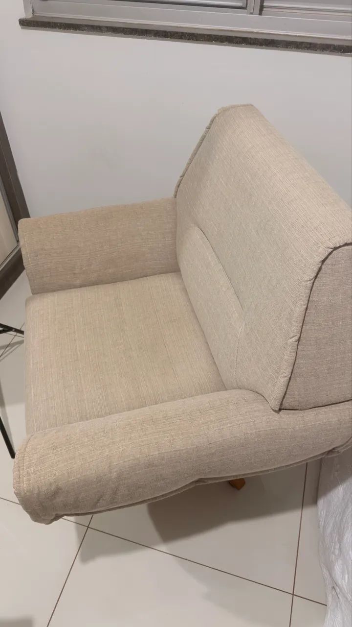 VENDO POLTRONA GIRATÓRIA FINA - Foto 5