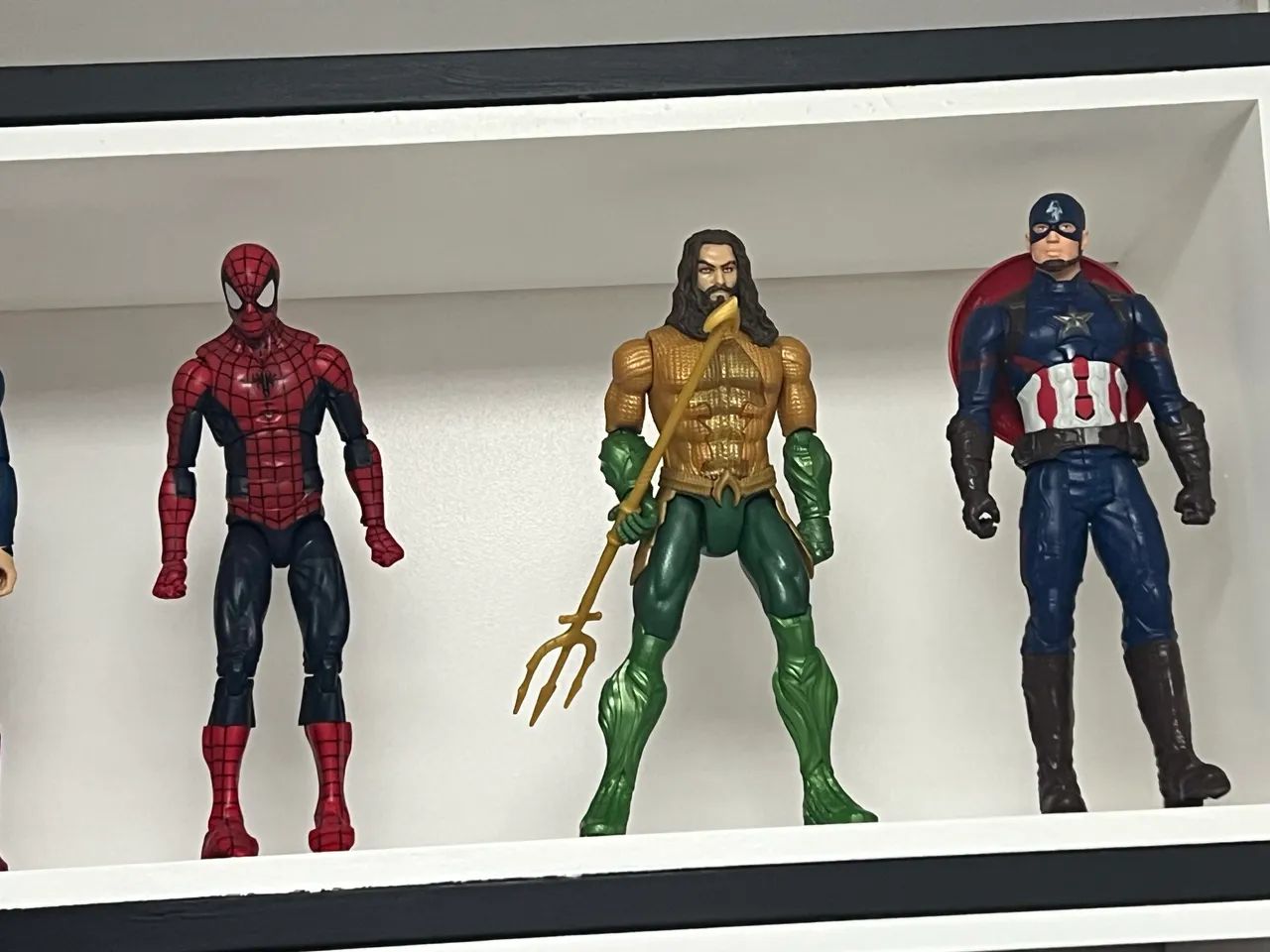 27 Bonecos originais da Marvel, DC e Star Wars - Foto 4