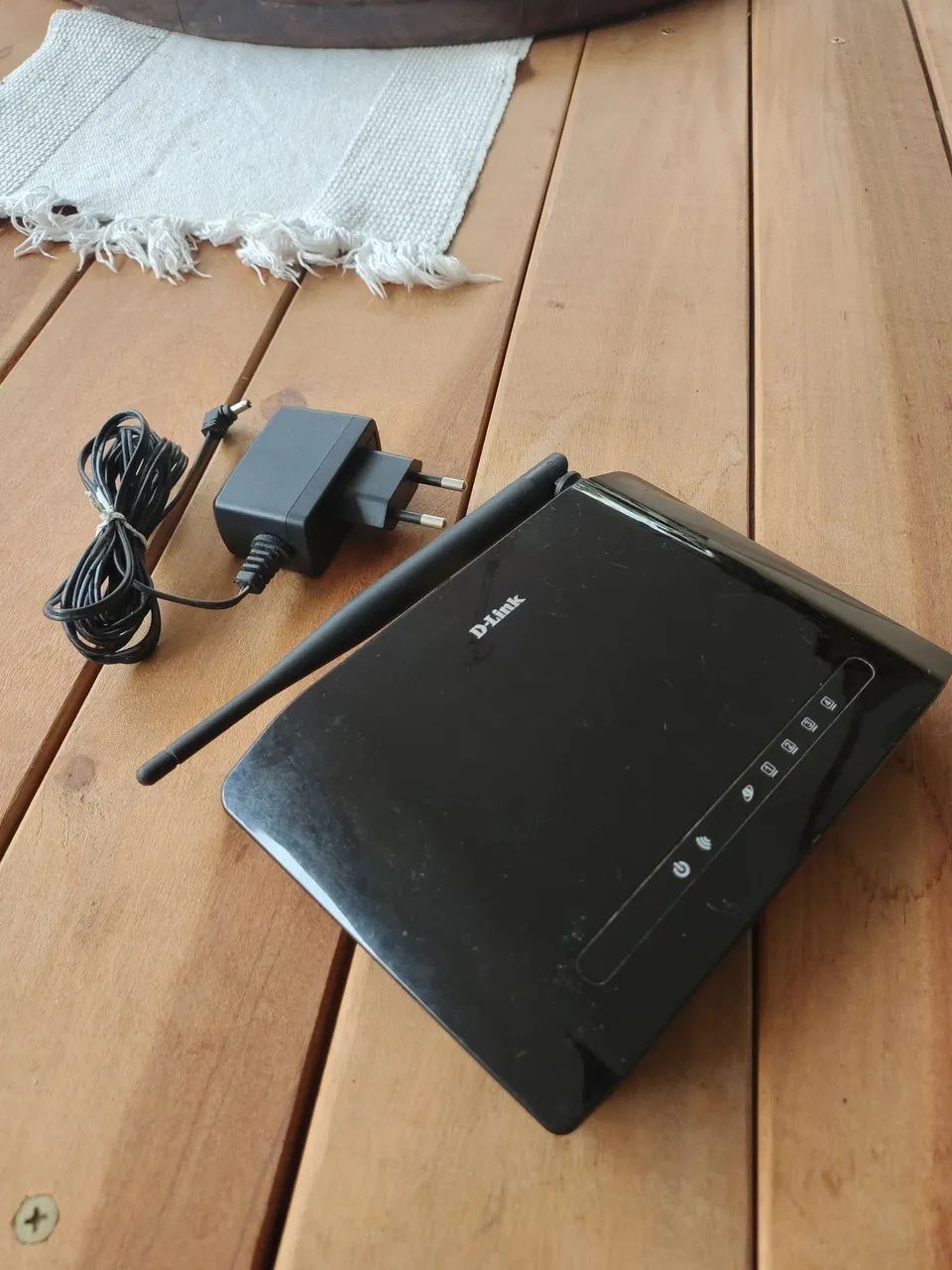 Roteador wi-fi D-link DIR 610