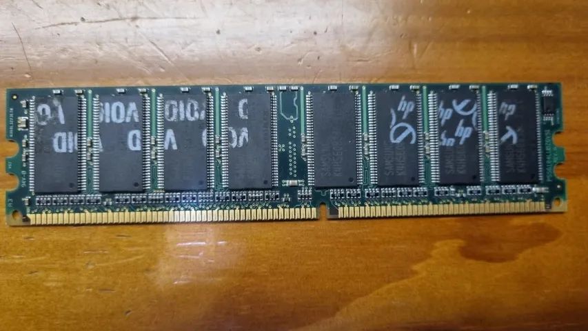 Lote Peças CPU Celeron e Memórias DDR1 e DDR2 - Foto 4