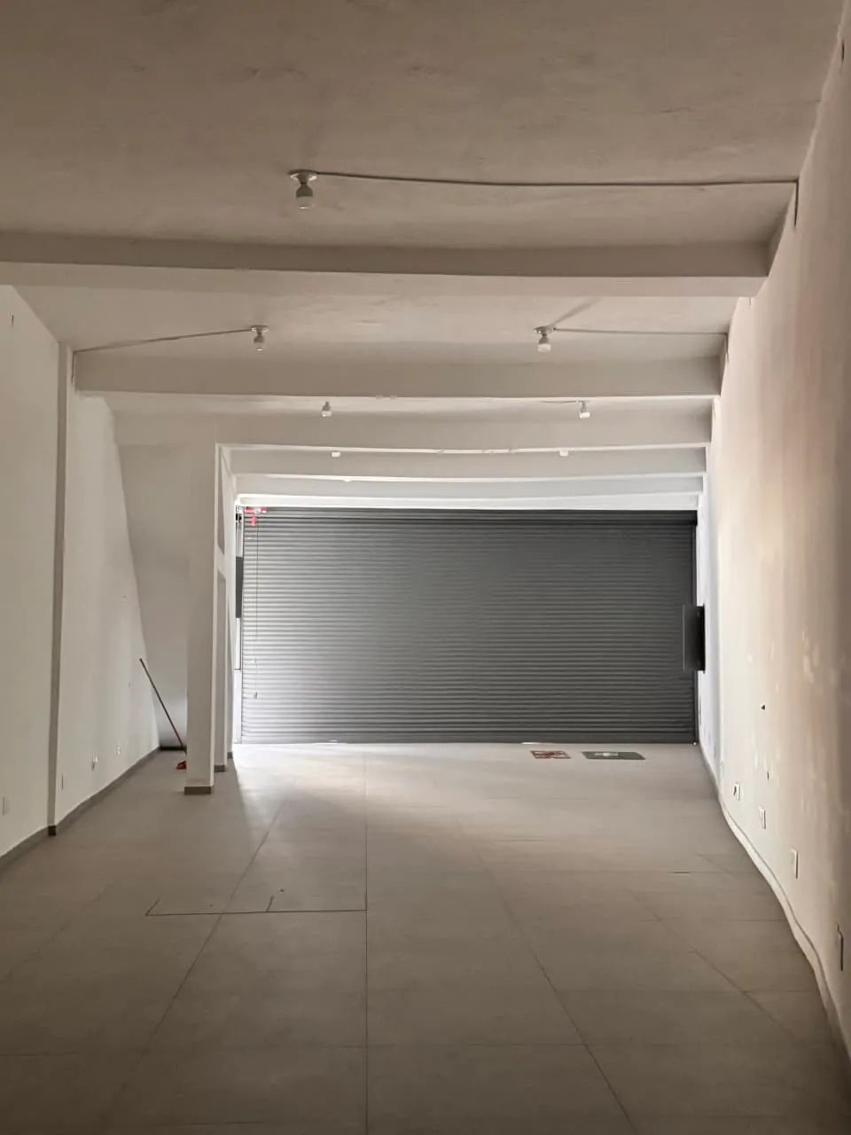 Prédio comercial na Rua Xavantes, 131 - Inteiro  235 m² - Foto 5