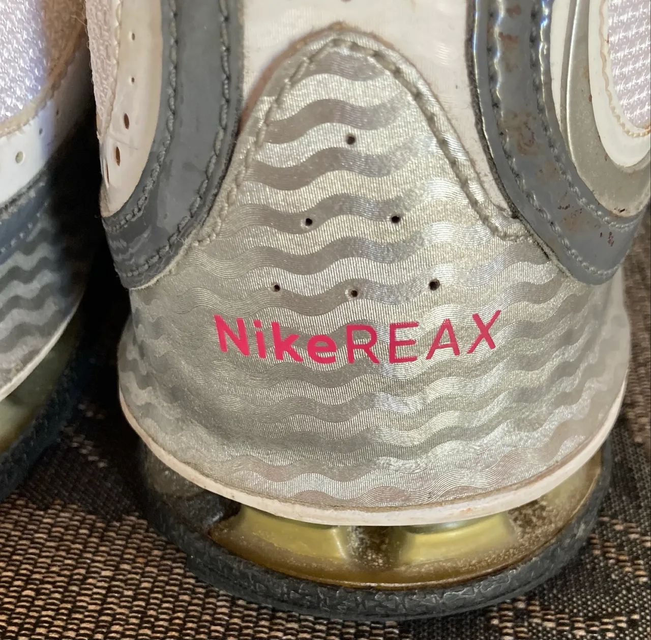 Vendo Tênis da marca Nike - Foto 2