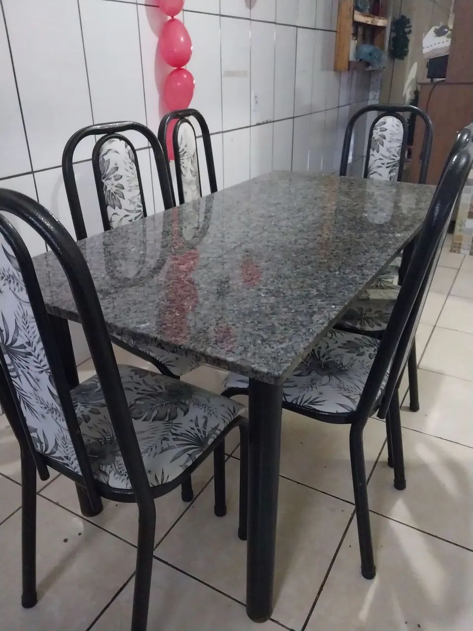 Mesa com 6 cadeiras  - Foto 4