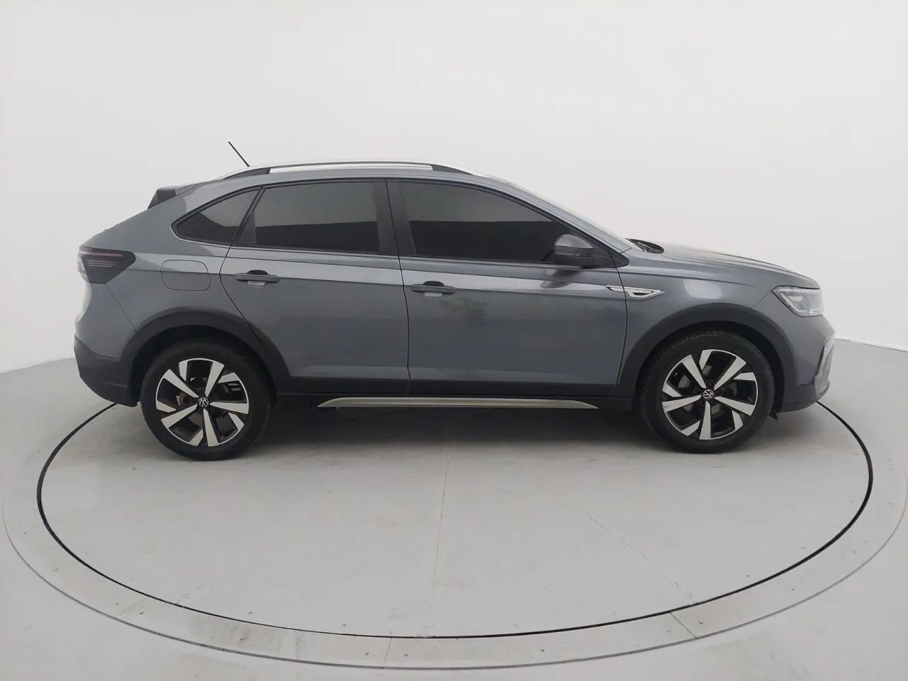 Volkswagen Nivus Highline 1.0 200 TSI Flex Aut., foto 6 de 18