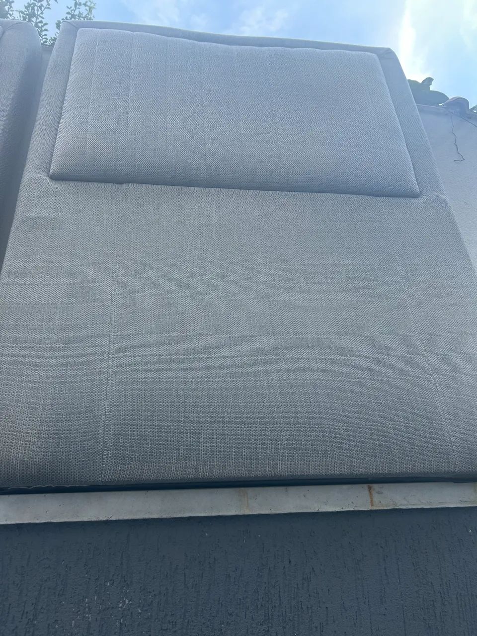 Vendo cabeceira cama box solteiro semi nova  - Foto 2