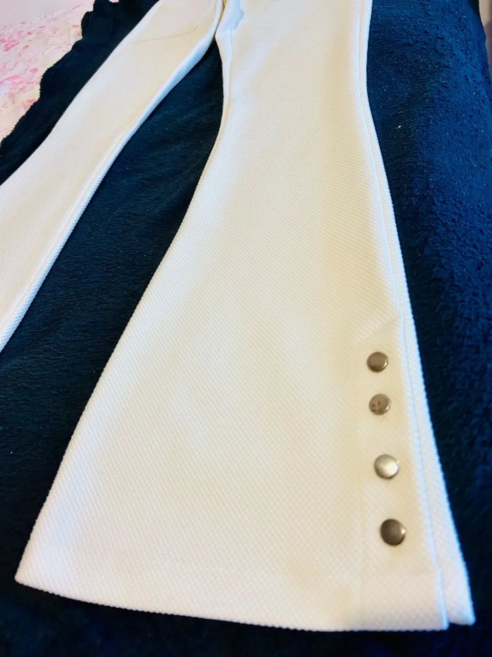 calça branca da marca Costume P - Foto 3
