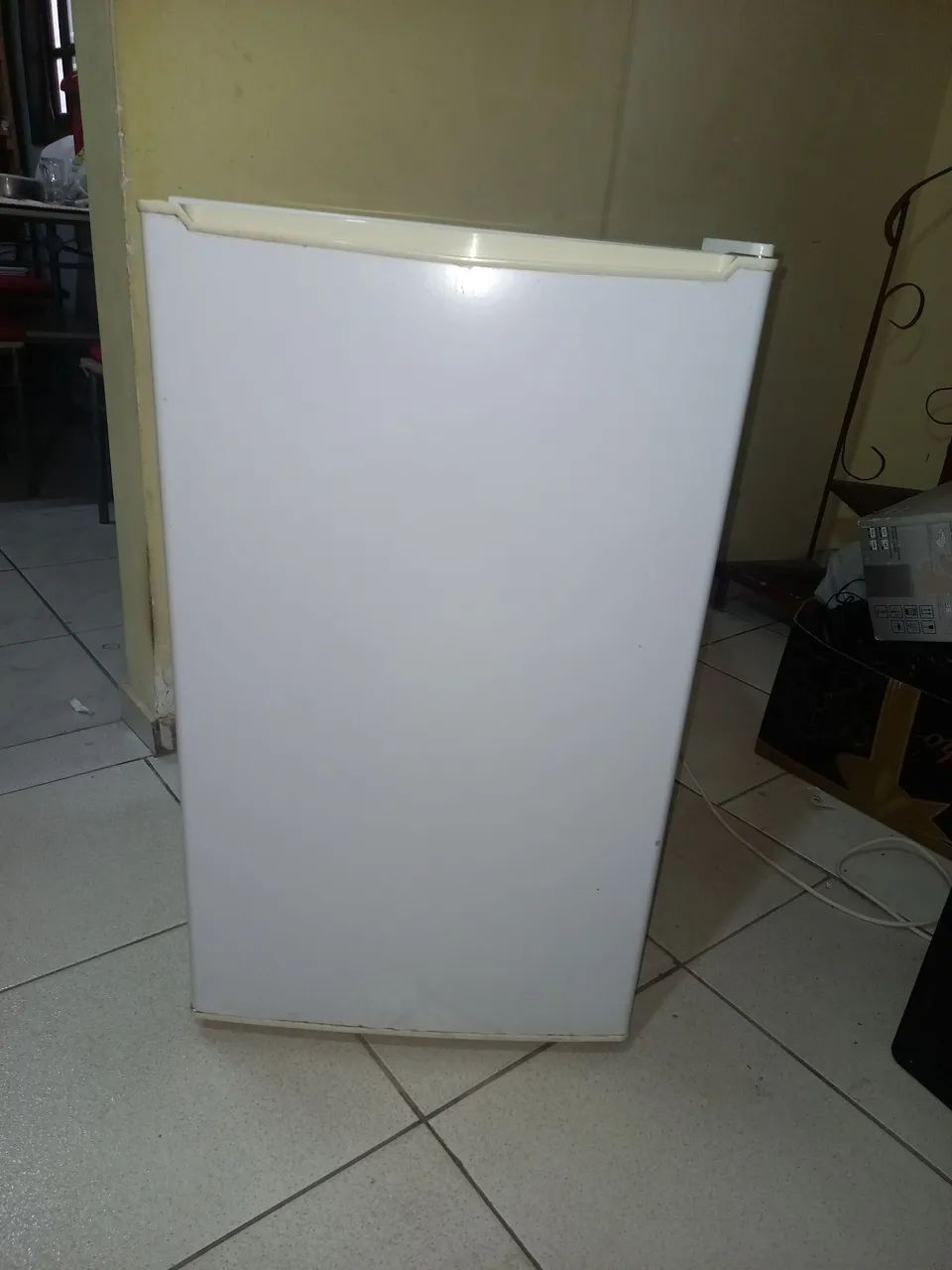 Frigobar philco 103L