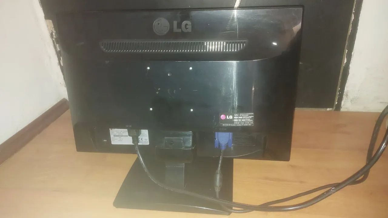 Monitor LG Flatron E1941-S 18,5" - Foto 4