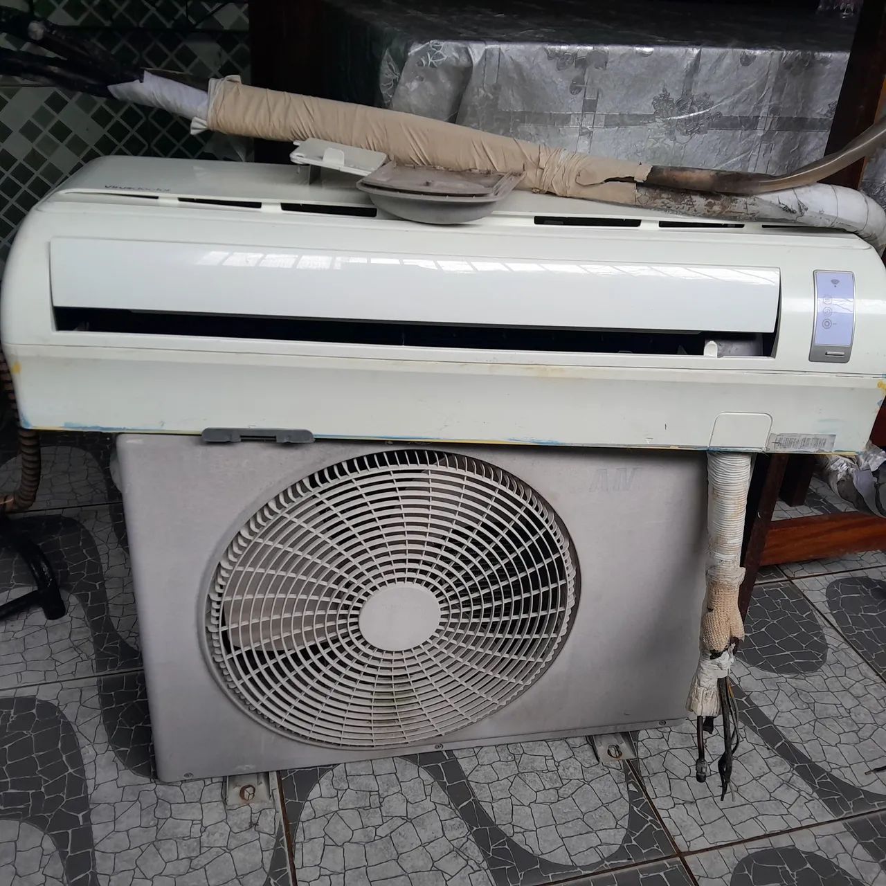 Vendo usado e com defeito.  - Foto 2