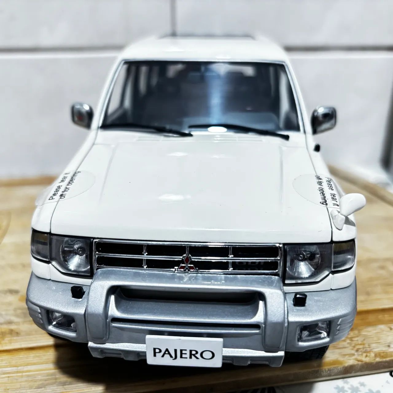 Miniatura Pajero 1:18 Autoart - Hobbies e coleções - Parque Grajaú