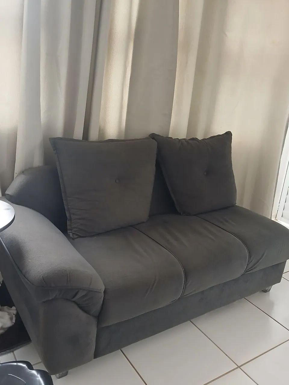 Um sofá  - Foto 2
