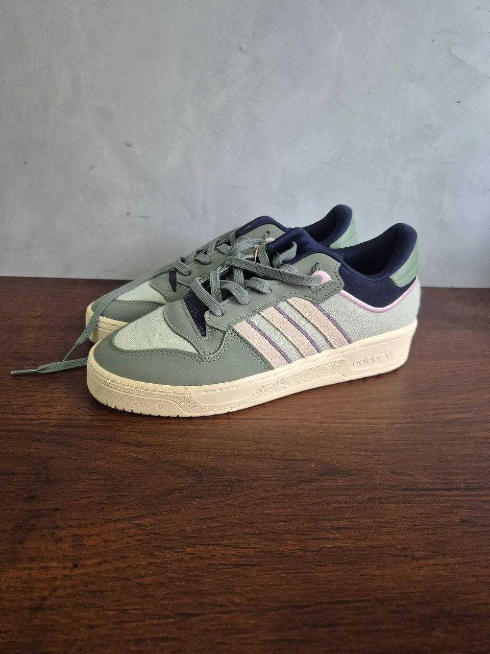 Tênis Adidas Rivalry Low 86 - Foto 2