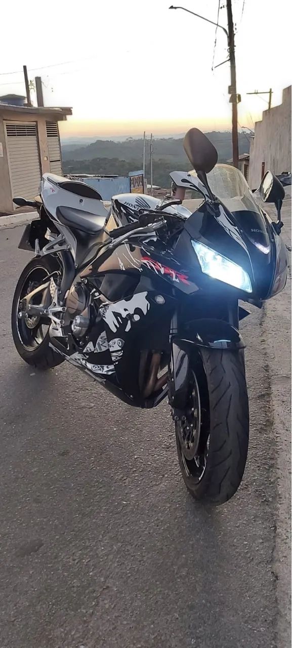 Honda CBR 600RR  - Foto 4