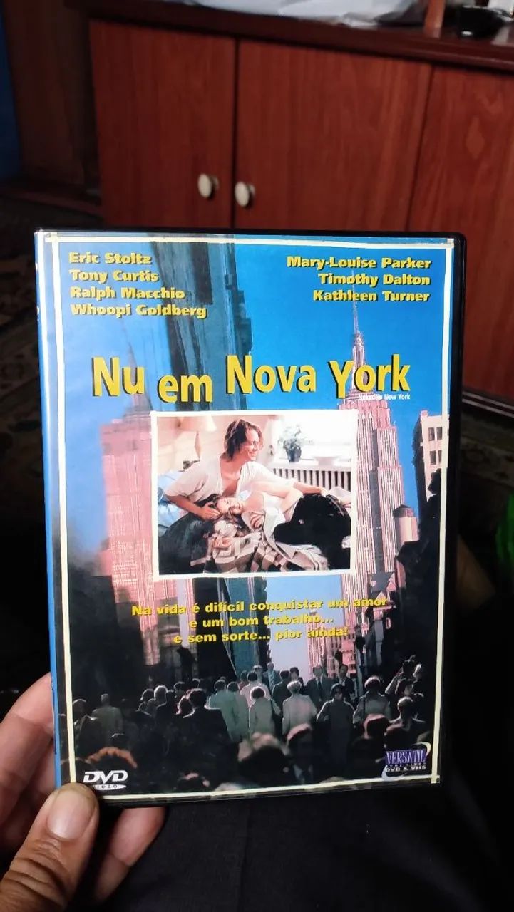 DVD original nu em Nova York ótimo estado 