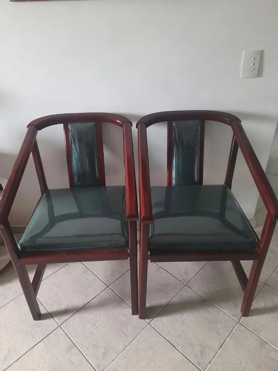 CADEIRAS DECORATIVAS