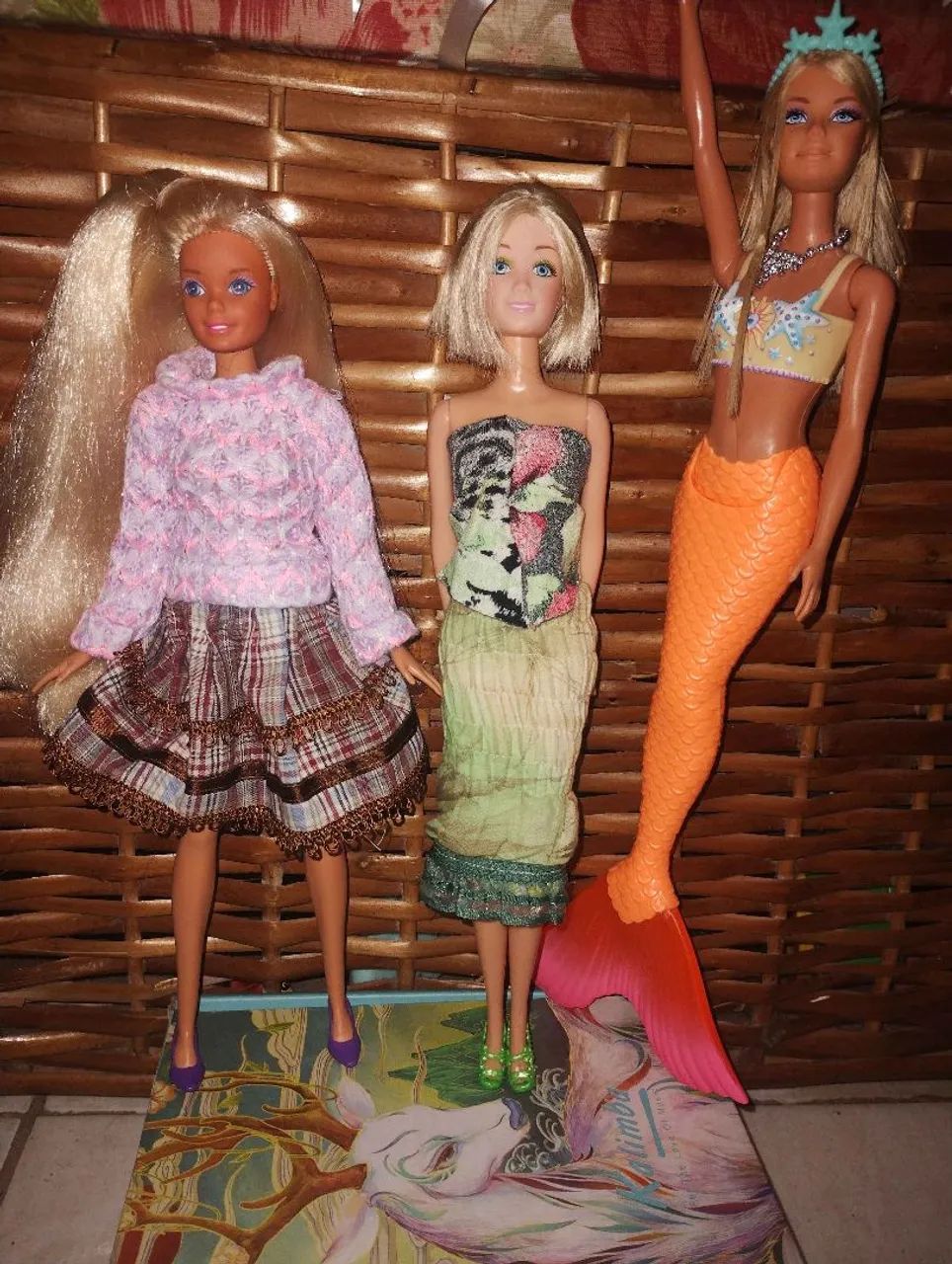 Lote de 3 boneca Barbies - Foto 2