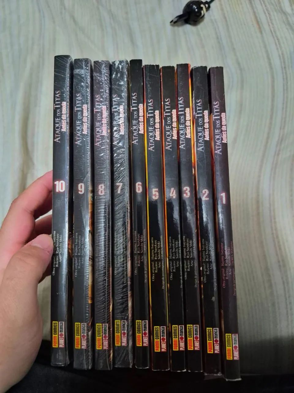 Mangás Attack on Titan - Antes da Queda - Foto 3