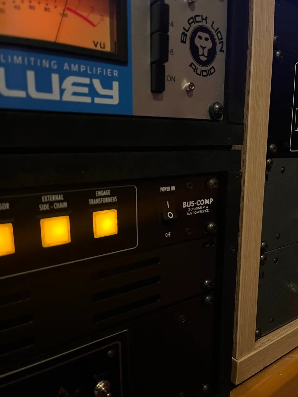 Warm Audio VCA Bus Compressor  - Foto 4