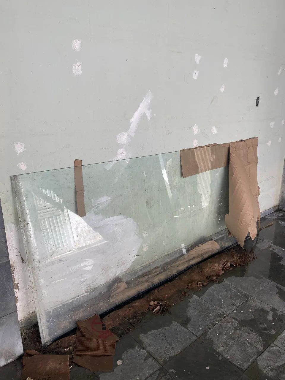 Tempered glass for large window or wall