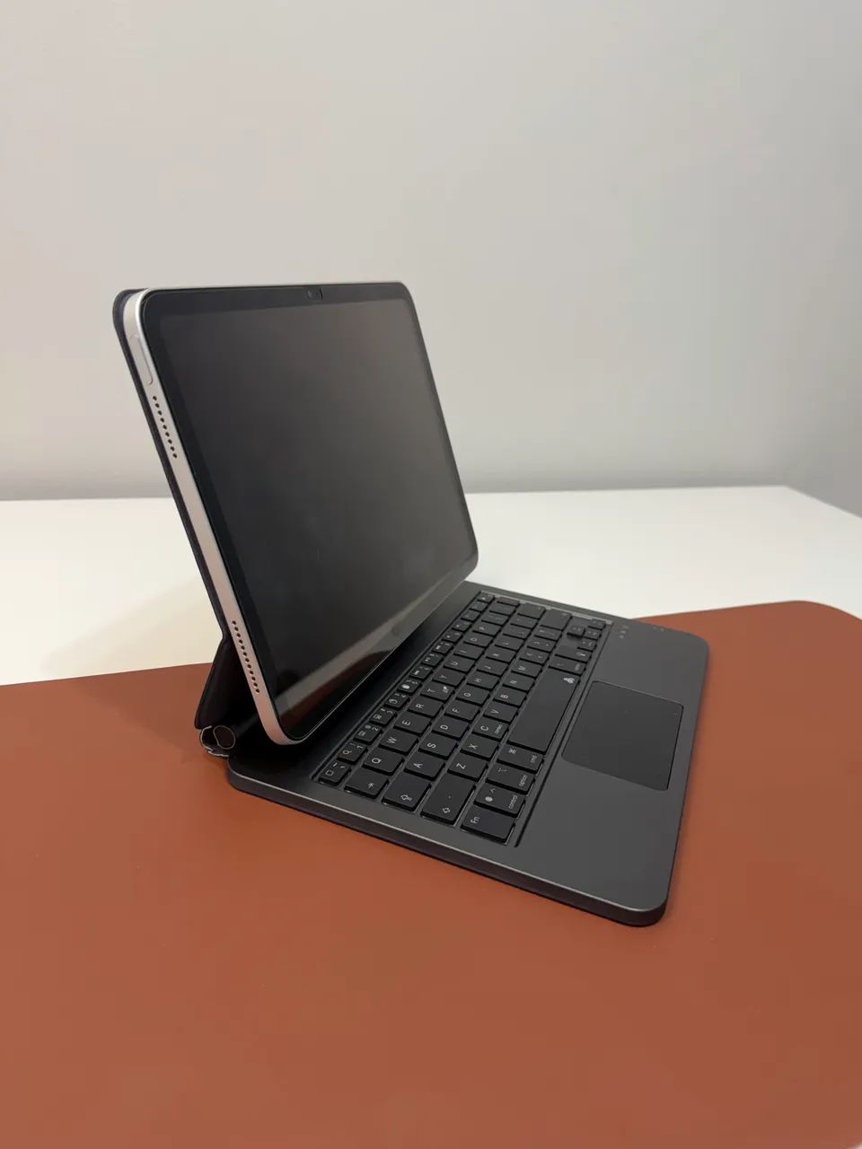 iPad A16 prata, apenas 3 meses de uso, perfeito estado + keyboard de brinde  - Foto 3