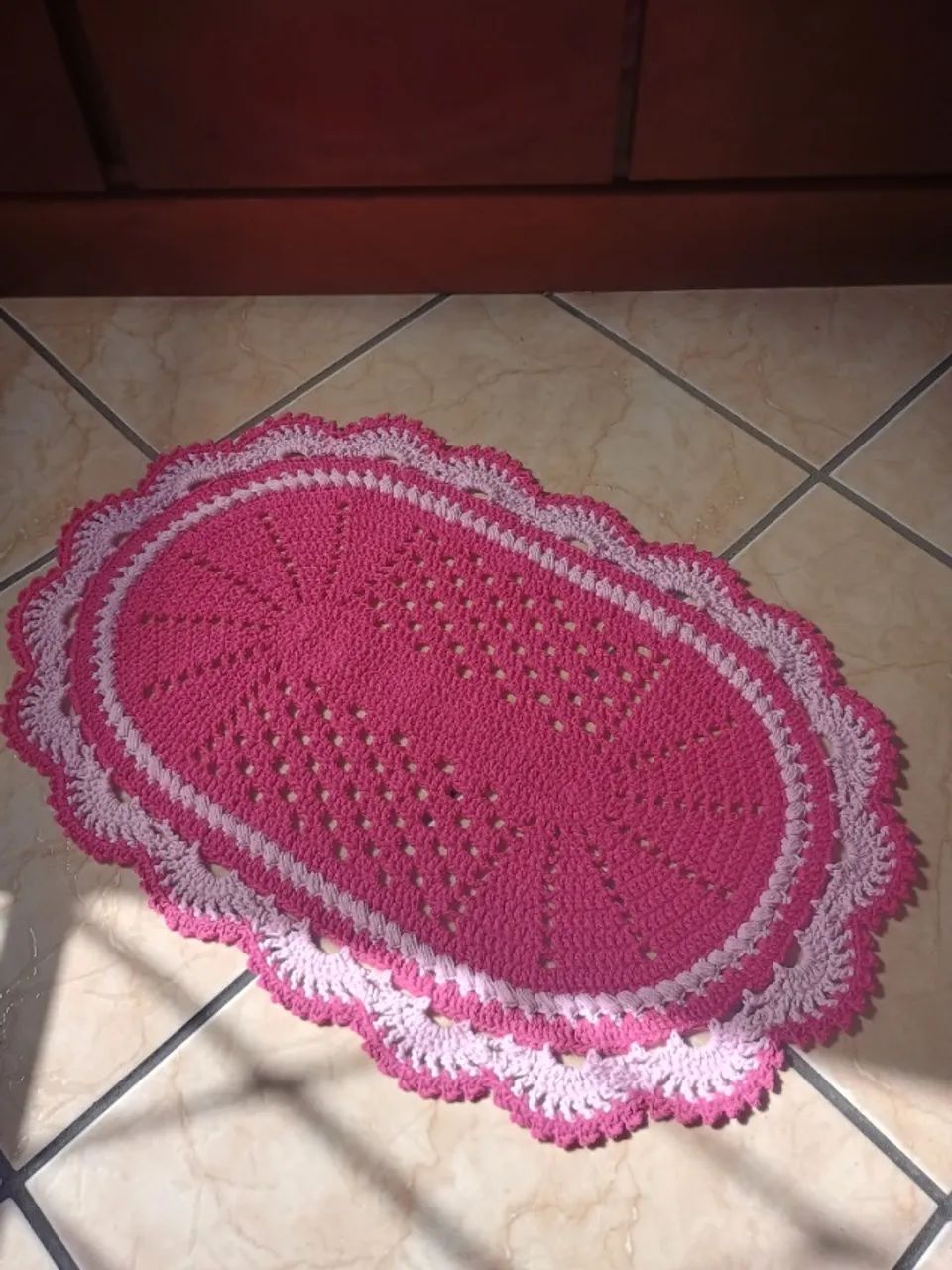 Crochê - tapete rosa - Foto 3