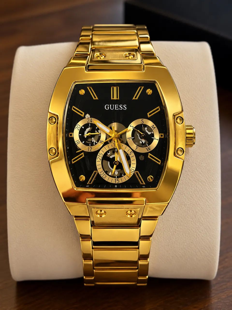 Relógio guess folheado a ouro