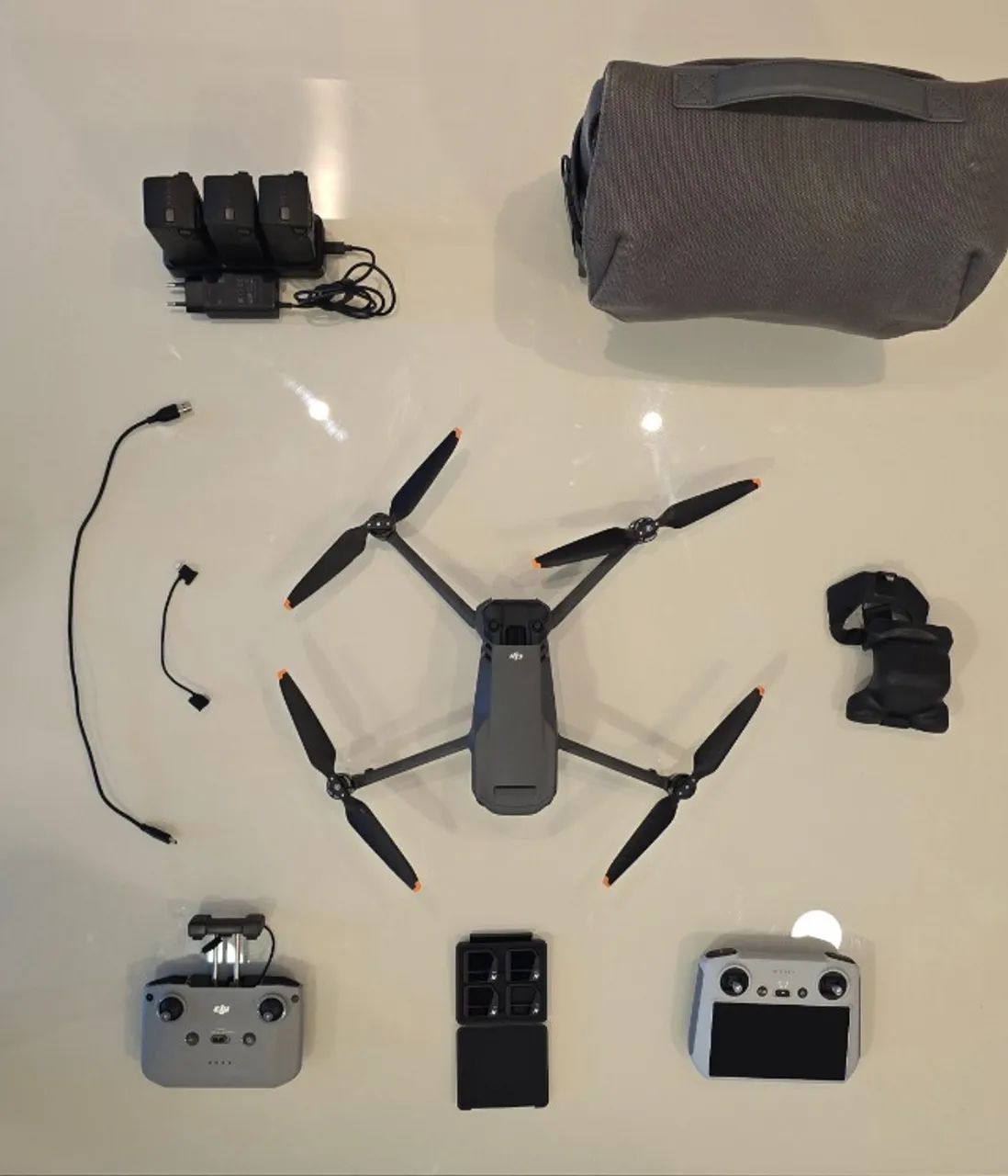 EXCELENTE DRONE DJI MAVIC PRO 3 COMBO COMPLETO COM TODOS ACESSÓRIOS  - Foto 3