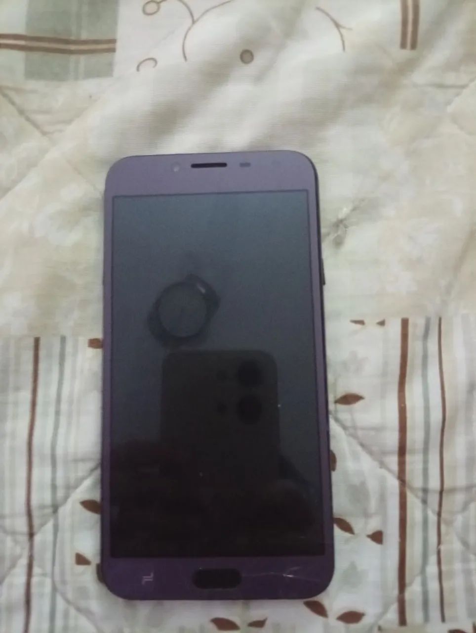 Celular j400M excelente estado 