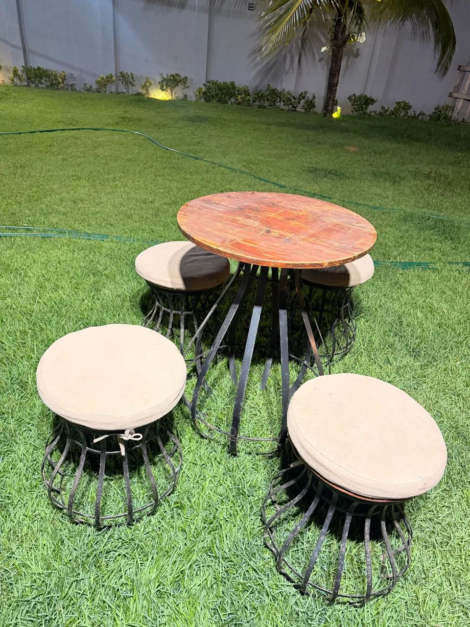Kit mesa e cadeiras para áreas externas  - Foto 3