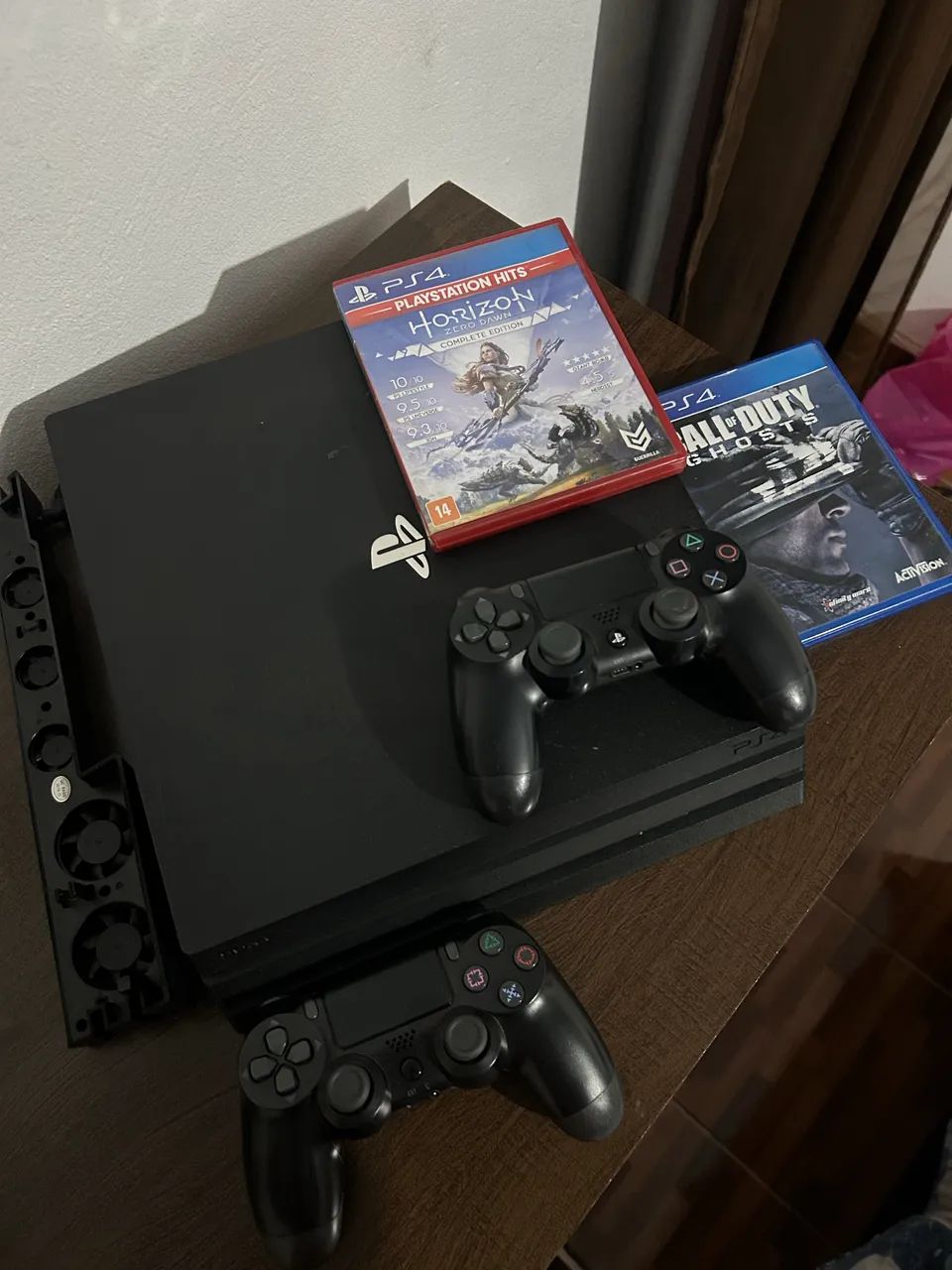 Playstation 4 PRO + jogos e cooles de refrigeração  - Foto 3