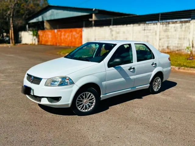 Fiat Siena Siena EL Celeb. 1.0 mpi Fire Flex 8V 4p 2014