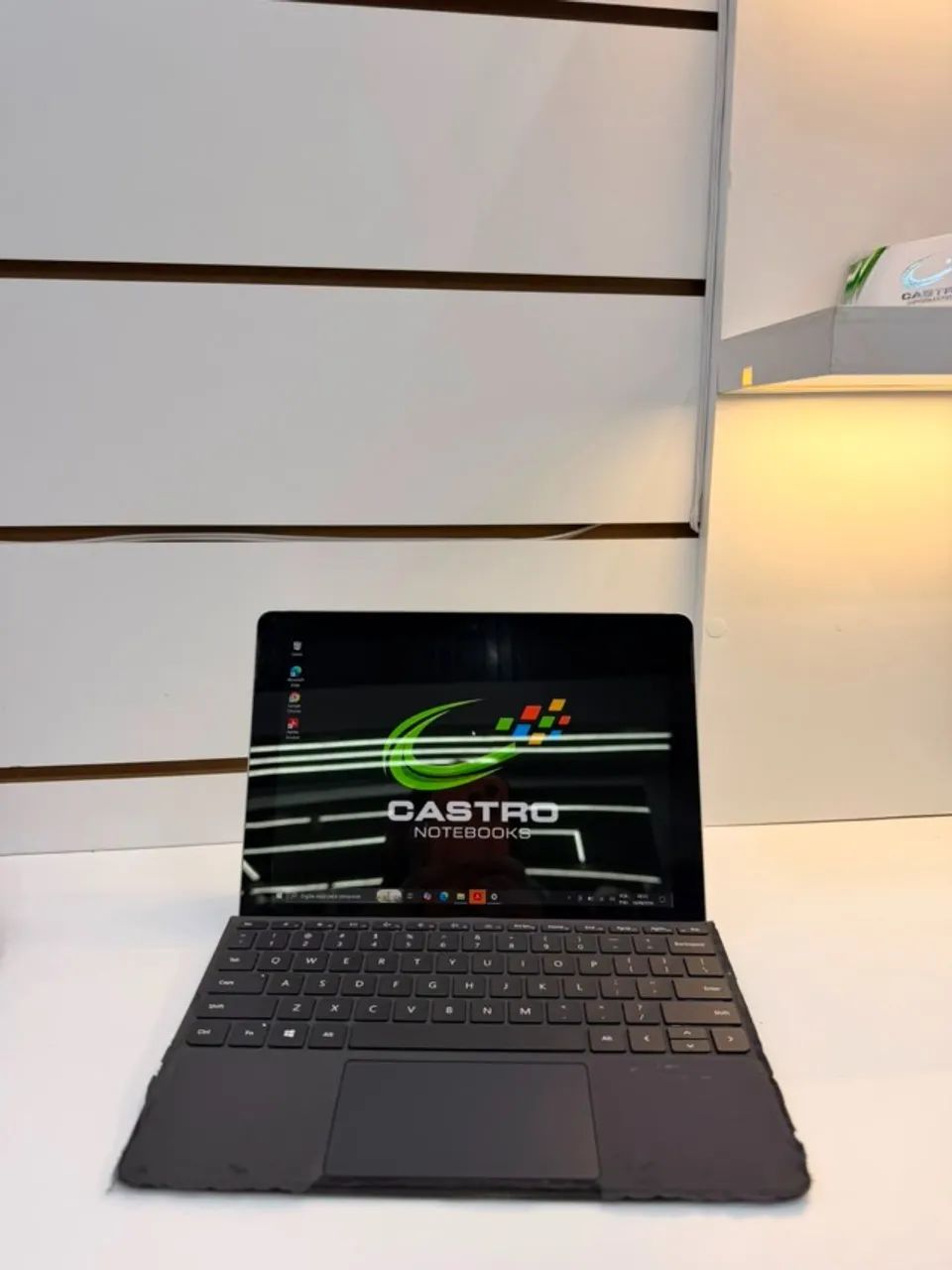 Tablet Surface Go - Pentium Gold 4 GB RAM - 64 GB SSD     